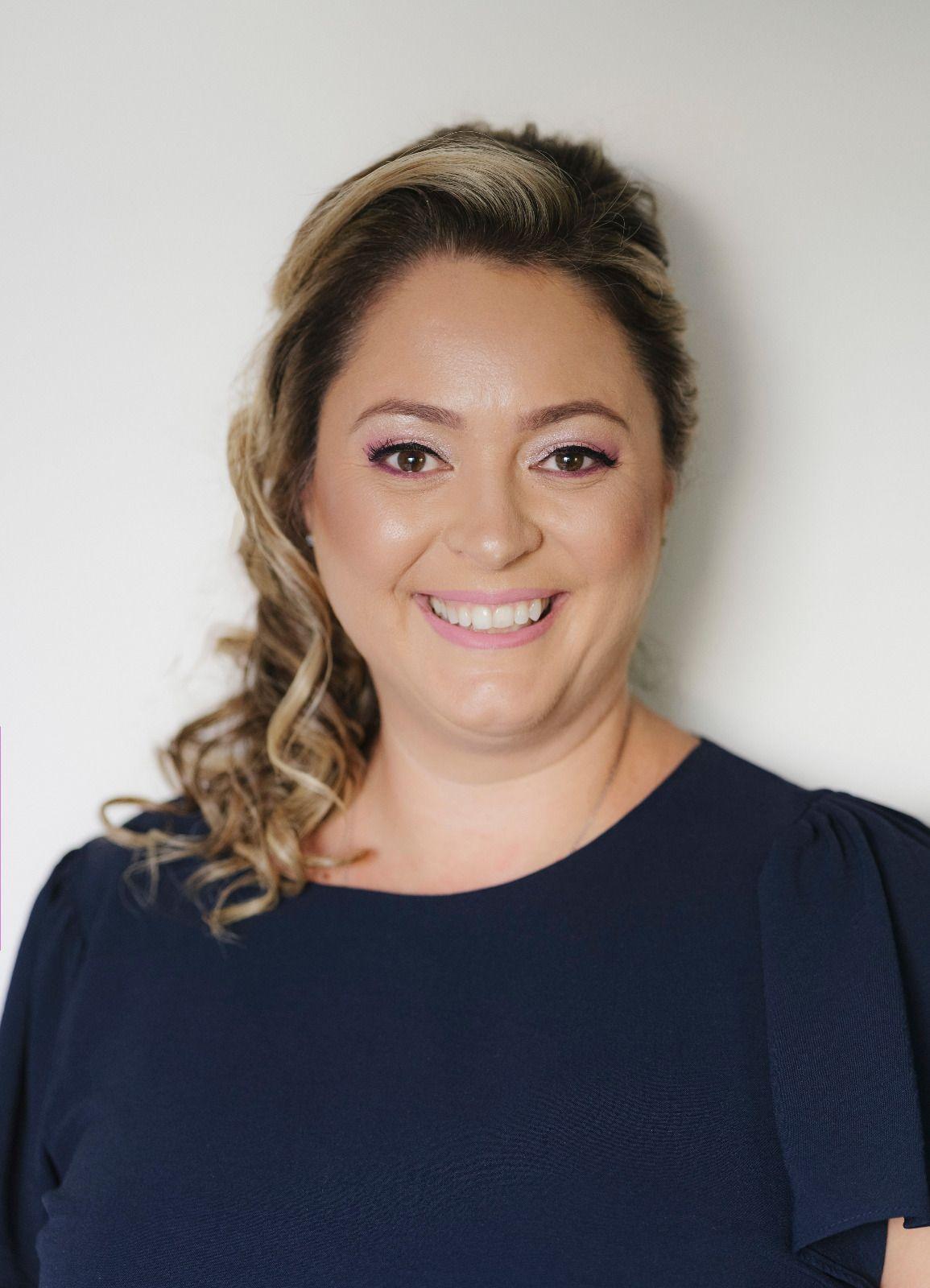 Dr Alexandra Florea Hess