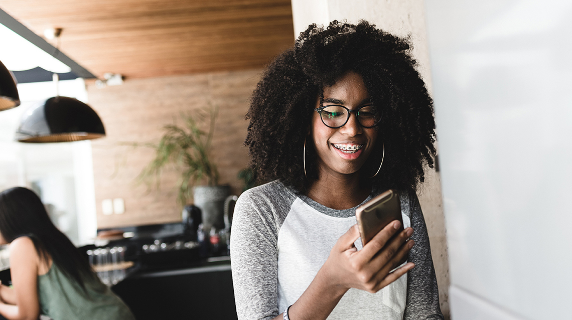 Teen fixed braces with phone