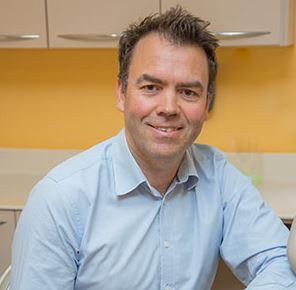 Team photos Dr Thomas